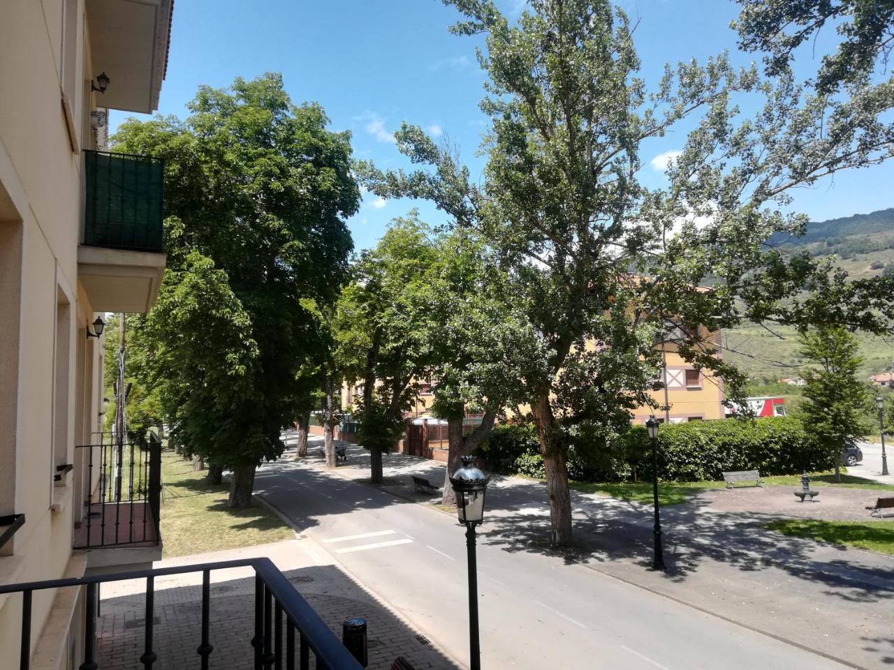 Apartamento "Paseo Del Sauco" Ezcaray Exterior foto